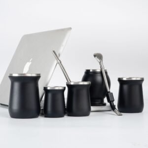 Wholesale traditional yerba mate gourd multi size collection in matte black finishes showcasing different capacities with bombilla straws. Mate Termico Con Tapa
